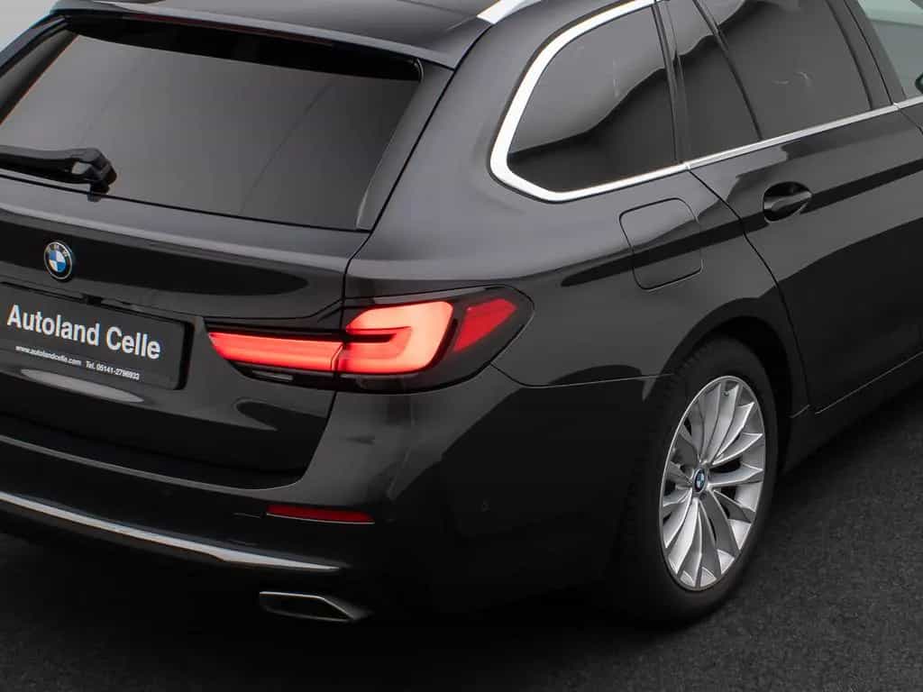 BMW 5 Series 540d xD LuxuryLine Panorama Laser Kamera HUD H/K 11/2022-photo-15