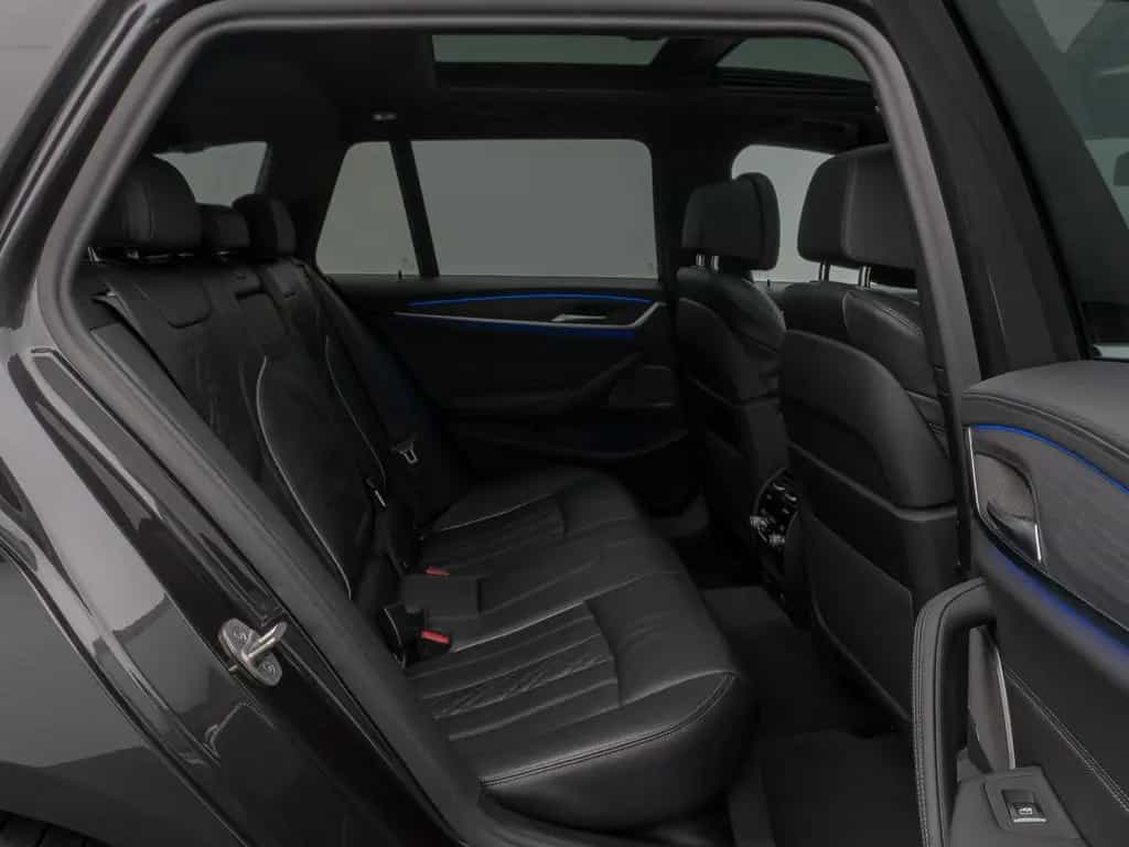 BMW 5 Series 540d xD LuxuryLine Panorama Laser Kamera HUD H/K 11/2022-photo-26