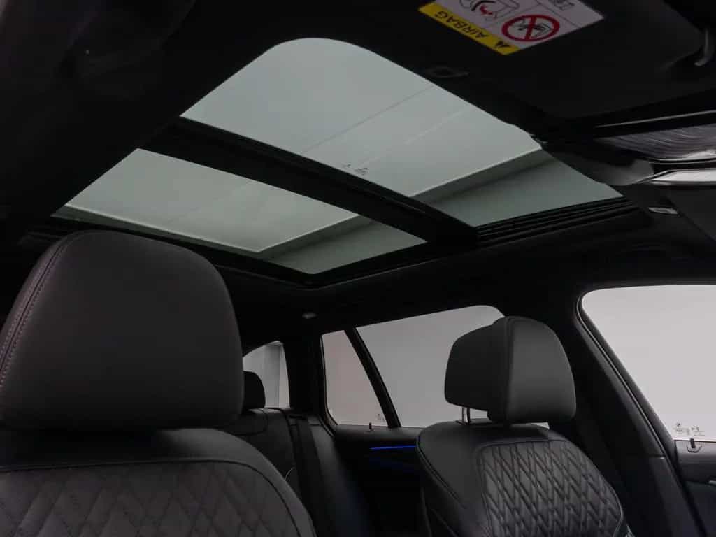 BMW 5 Series 540d xD LuxuryLine Panorama Laser Kamera HUD H/K 11/2022-photo-31