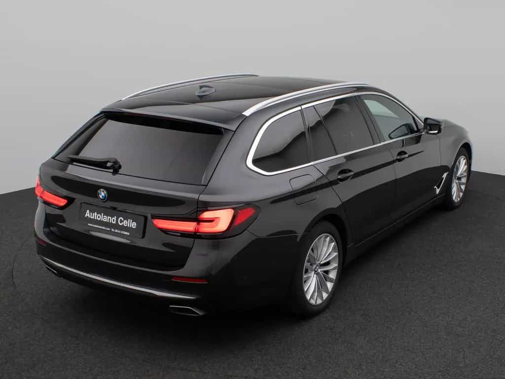 BMW 5 Series 540d xD LuxuryLine Panorama Laser Kamera HUD H/K 11/2022-photo-6