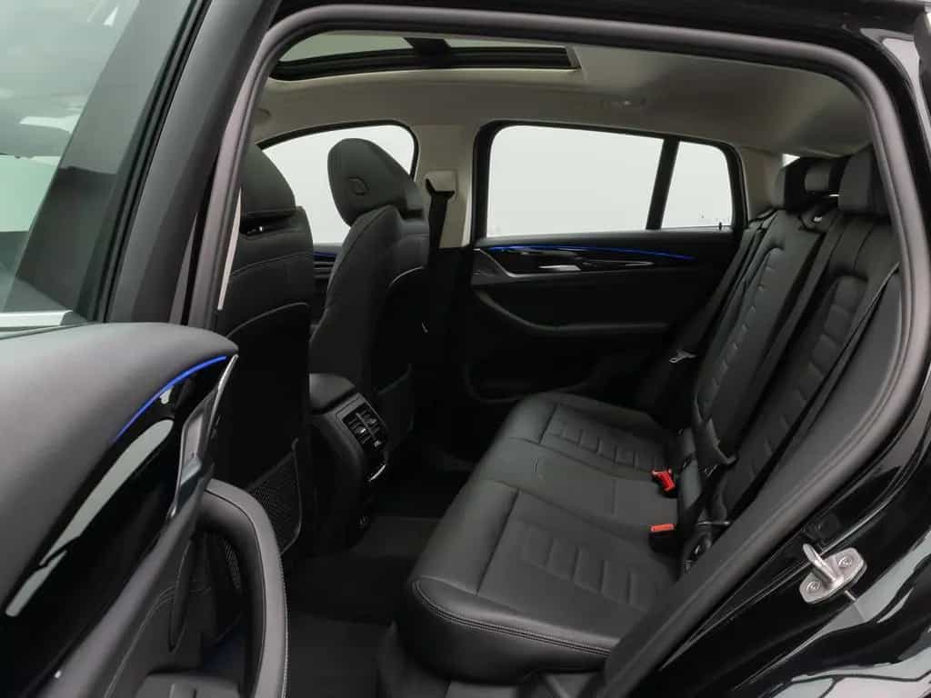 BMW X4 xD30i xLine Panorama Kamera HUD DAB HiFi AHK 10/2021-photo-24