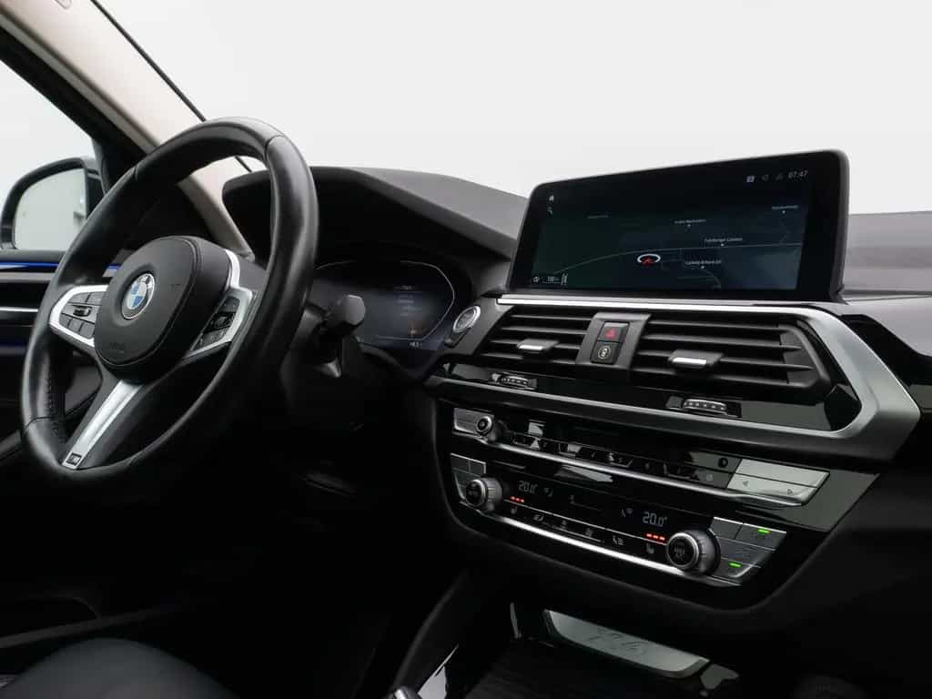 BMW X4 xD30i xLine Panorama Kamera HUD DAB HiFi AHK 10/2021-photo-36