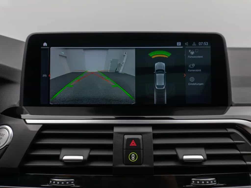 BMW X4 xD30i xLine Panorama Kamera HUD DAB HiFi AHK 10/2021-photo-41