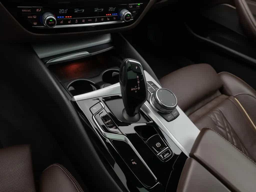 BMW 5 Series d xD Panorama Massage HUD H/K Individual-Voll 10/2022-photo-22