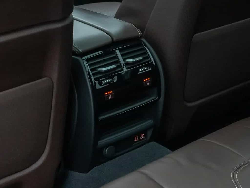 BMW 5 Series d xD Panorama Massage HUD H/K Individual-Voll 10/2022-photo-29