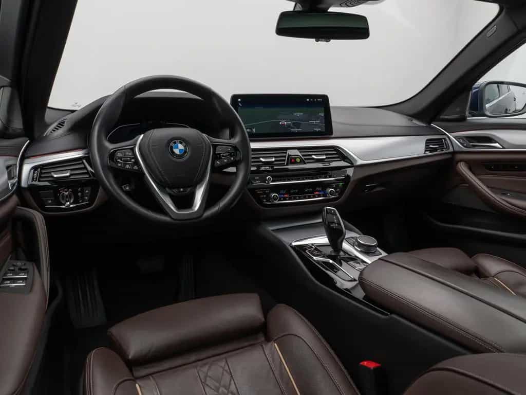 BMW 5 Series d xD Panorama Massage HUD H/K Individual-Voll 10/2022-photo-39