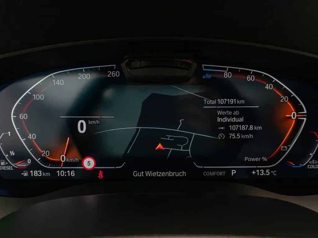 BMW 5 Series d xD Panorama Massage HUD H/K Individual-Voll 10/2022-photo-42