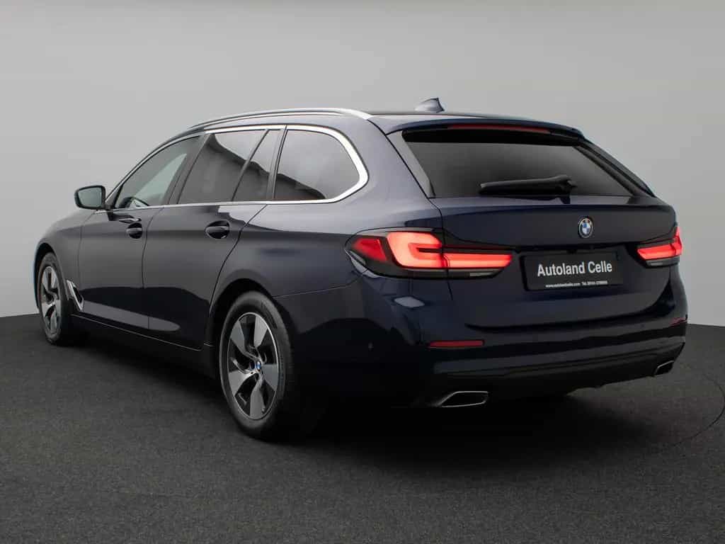 BMW 5 Series d xD Panorama Massage HUD H/K Individual-Voll 10/2022-photo-8