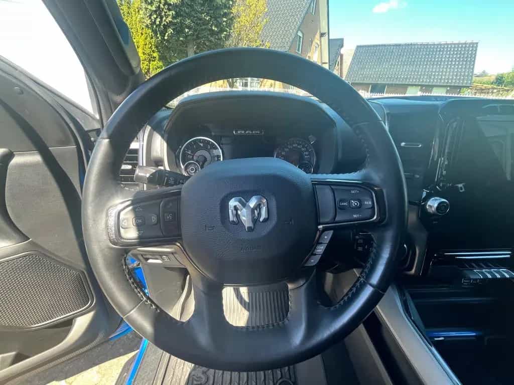 Dodge RAM Big Horn/Gasanlage/Ladefl.rollo/Geiger Schalldäm 01/2024-photo-10