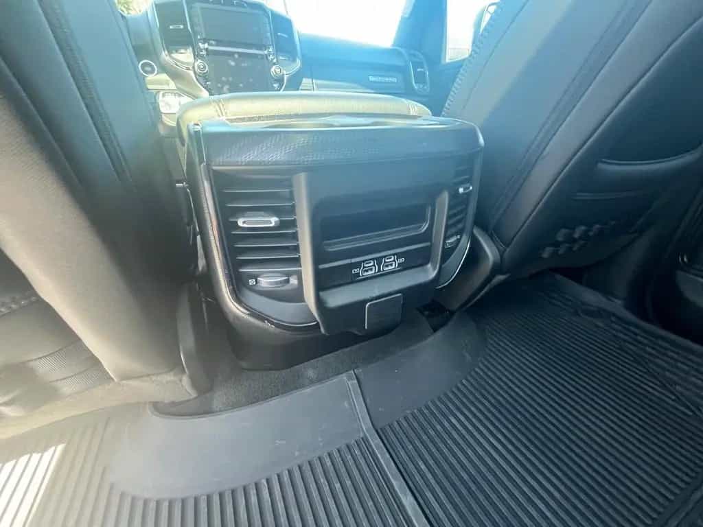 Dodge RAM Big Horn/Gasanlage/Ladefl.rollo/Geiger Schalldäm 01/2024-photo-28