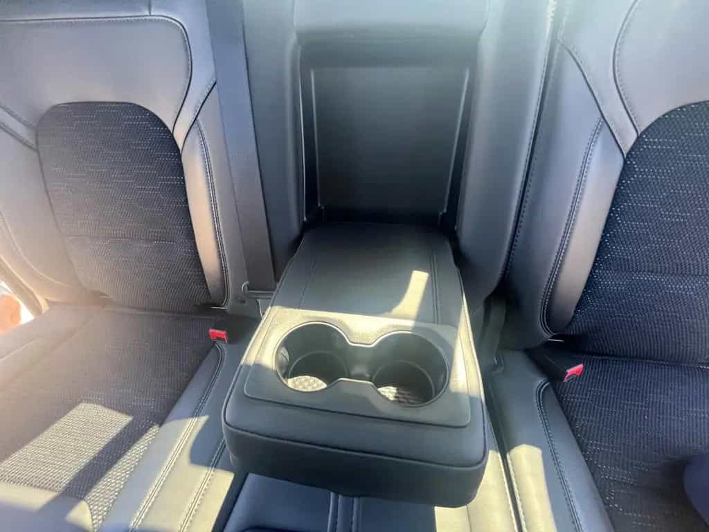 Dodge RAM Big Horn/Gasanlage/Ladefl.rollo/Geiger Schalldäm 01/2024-photo-29