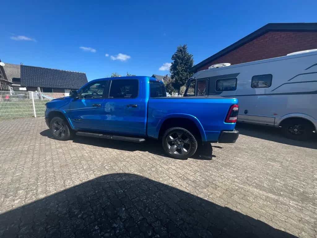 Dodge RAM Big Horn/Gasanlage/Ladefl.rollo/Geiger Schalldäm 01/2024-photo-4
