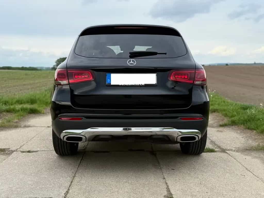 Mercedes-Benz GLC 220 d 4MATIC Autom. -Pano 360° MULTIBEAM 10/2020-photo-2