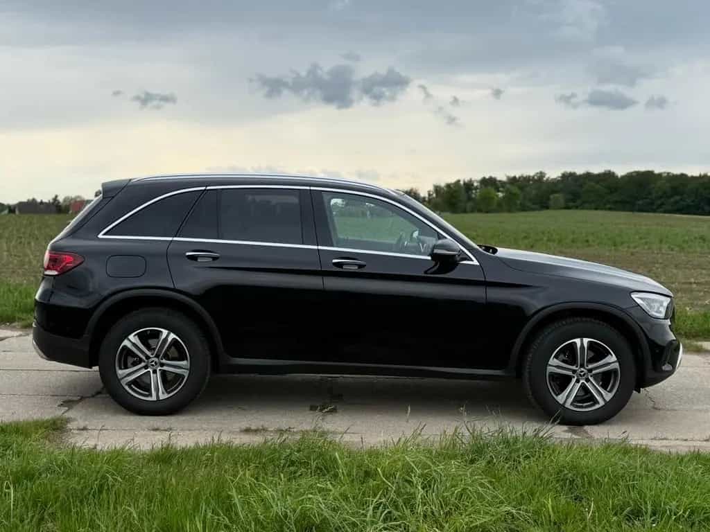 Mercedes-Benz GLC 220 d 4MATIC Autom. -Pano 360° MULTIBEAM 10/2020-photo-4
