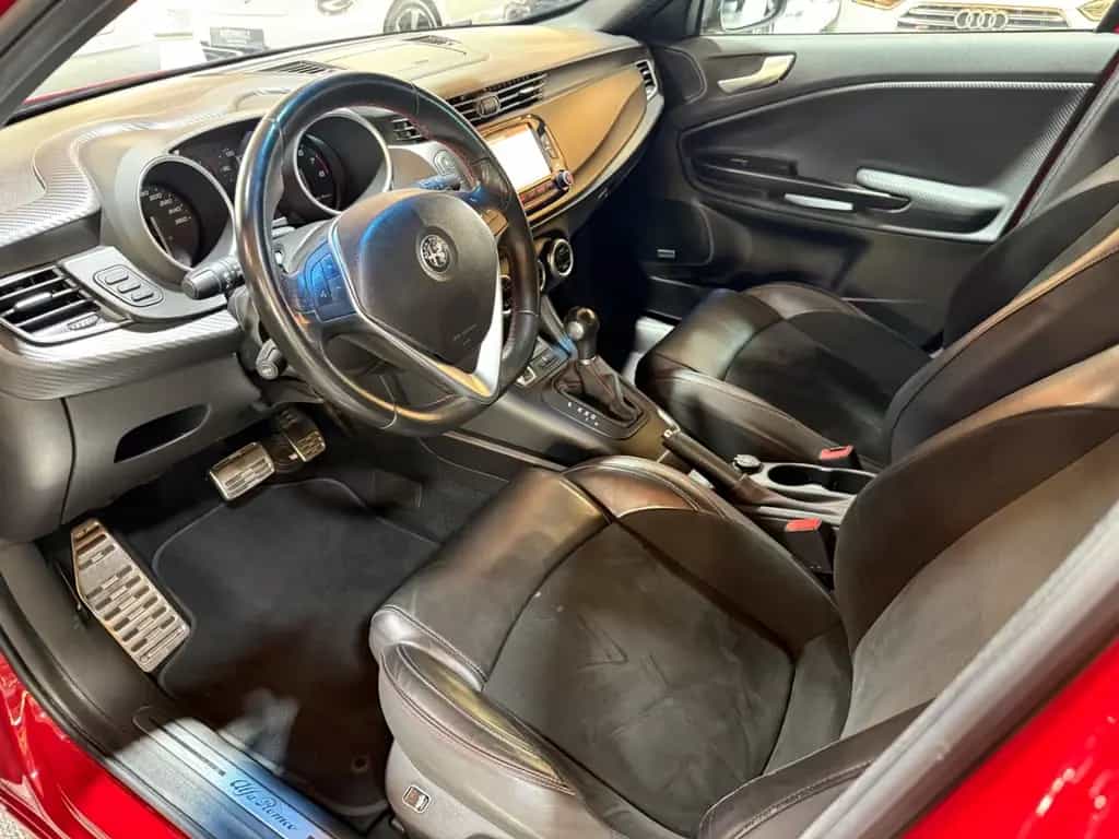 Alfa Romeo Giulietta Veloce 1.8 Turbo 06/2018-photo-9