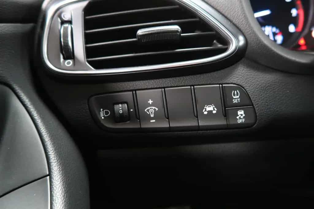 Hyundai i30 N Line*ACC*LKD*LED*PANO*CARPLAY*KAMERA*SHZ 01/2020-photo-25