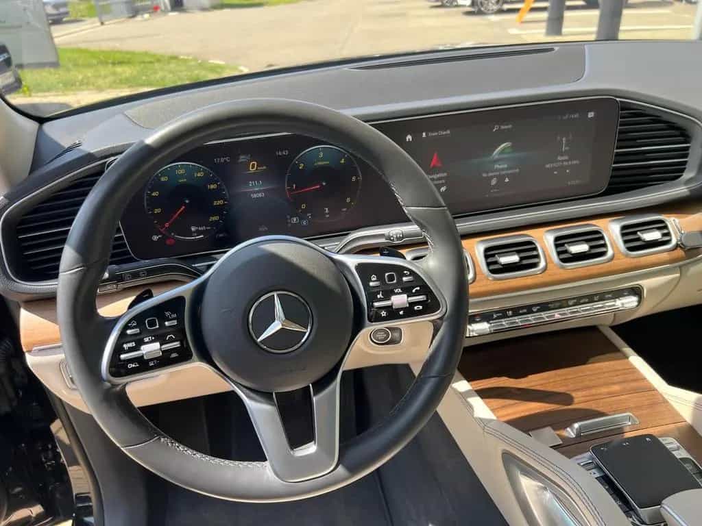 Mercedes-Benz GLE 300 d 4MATIC - 01/2020-photo-2