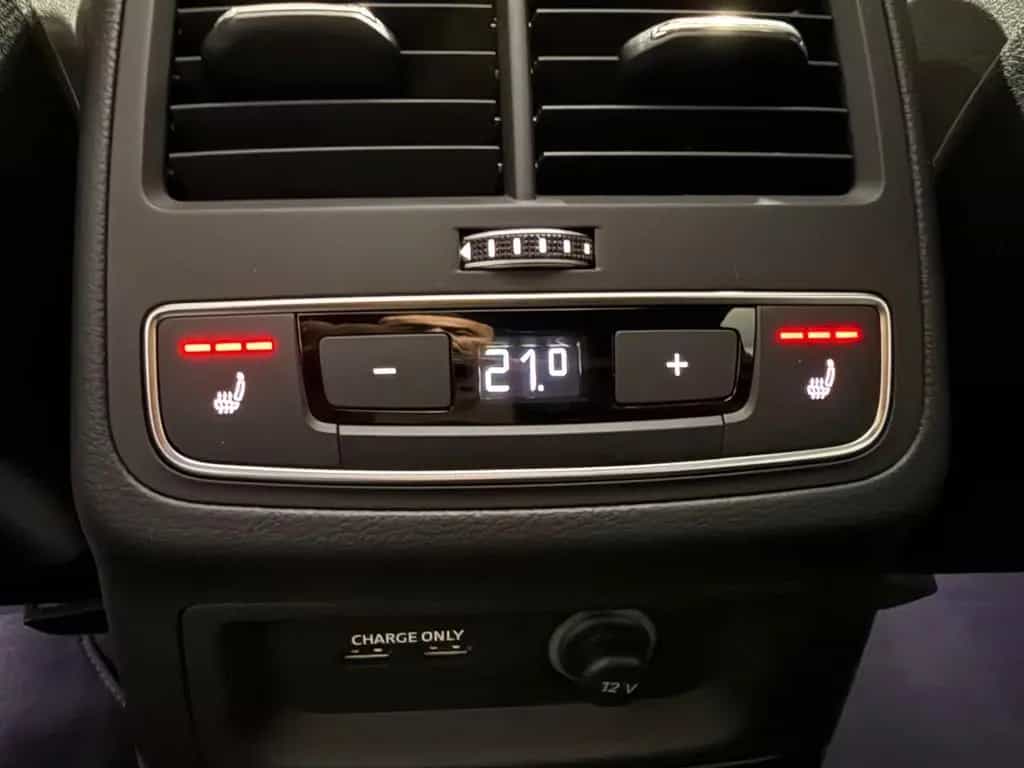 Audi A4 Avant 40 TDI quattro /S line Competition Plus 02/2023-photo-19