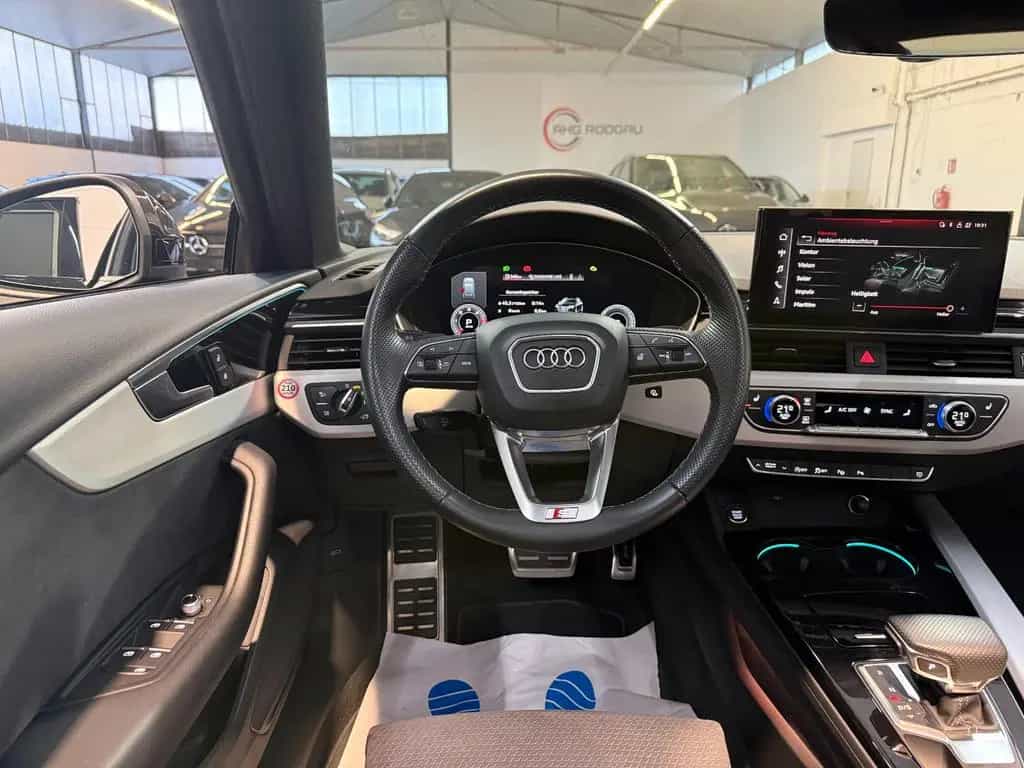 Audi A4 Avant 40 TDI quattro /S line Competition Plus 02/2023-photo-26