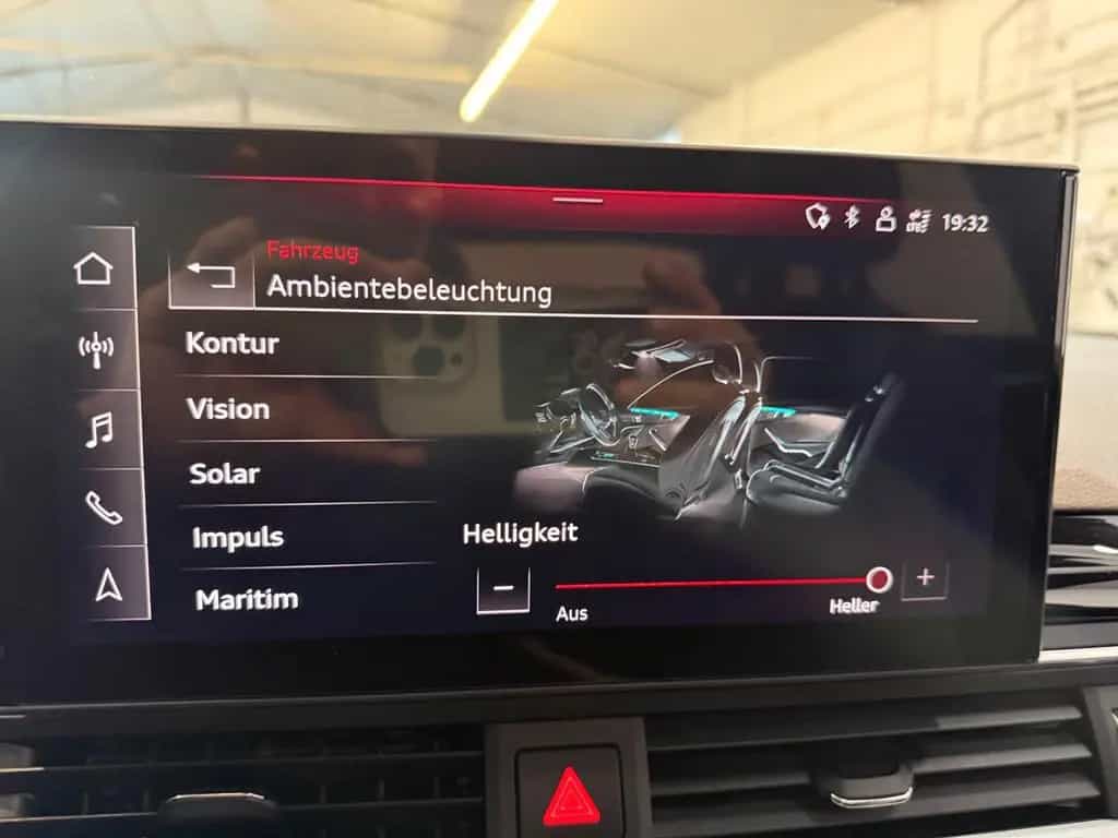 Audi A4 Avant 40 TDI quattro /S line Competition Plus 02/2023-photo-31