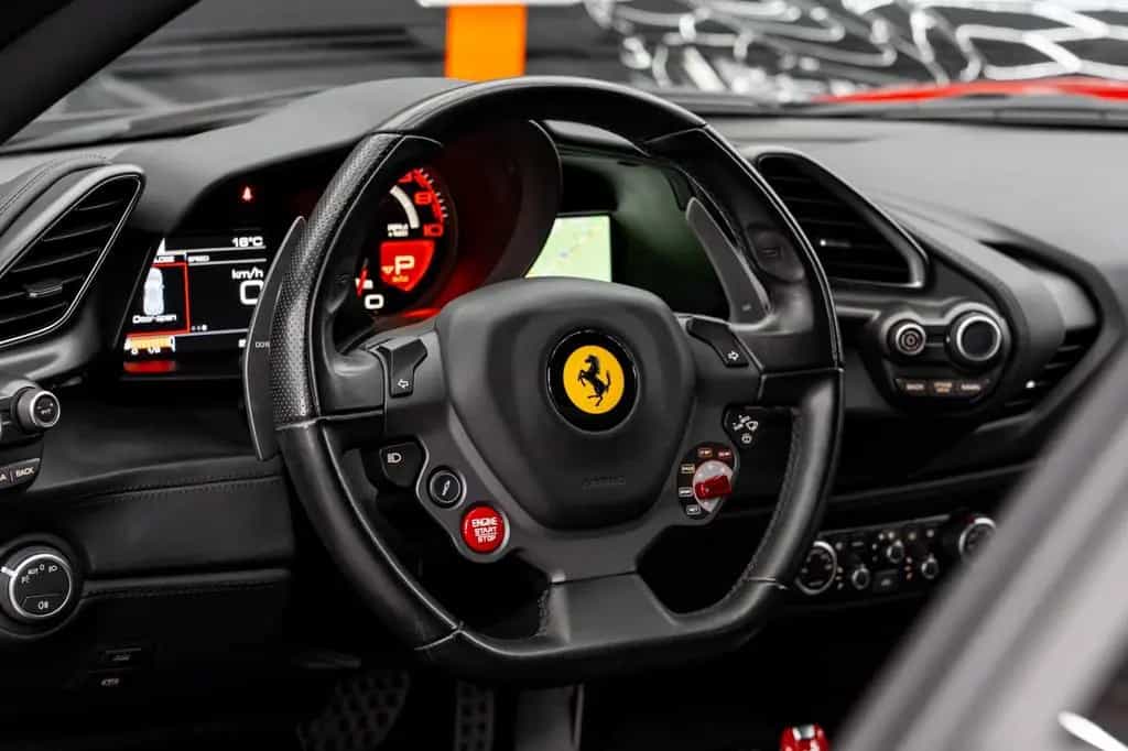 Ferrari 488 GTB 08/2020-photo-26