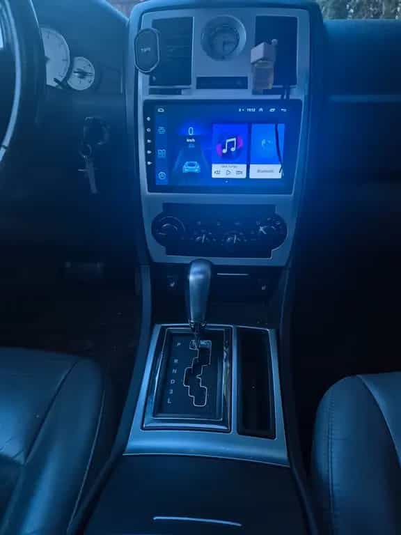 Chrysler 300C mit dem robusten V6-Motor und frischem TÜV 10/2004-photo-11