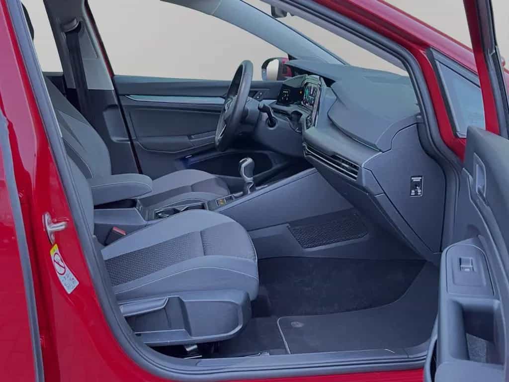 Volkswagen Golf 1,5 ACTIVE IQ-DRIVE ACC 4-SEASON GARANTIE 07/2022-photo-18