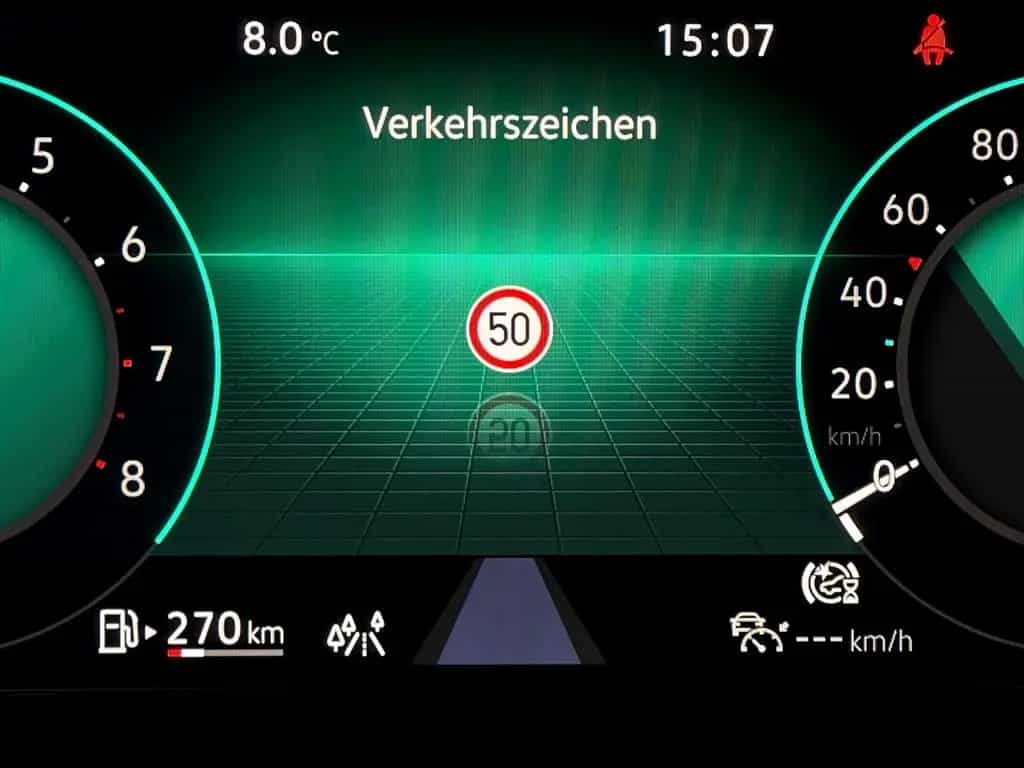 Volkswagen Golf 1,5 ACTIVE IQ-DRIVE ACC 4-SEASON GARANTIE 07/2022-photo-44