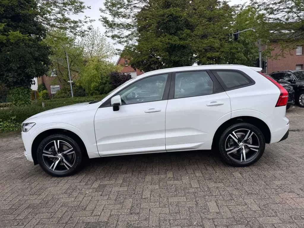 Volvo XC60 Momentum 2WD 02/2019-photo-10