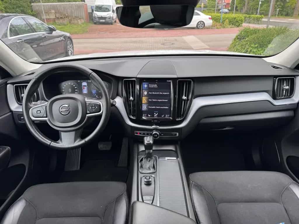 Volvo XC60 Momentum 2WD 02/2019-photo-11
