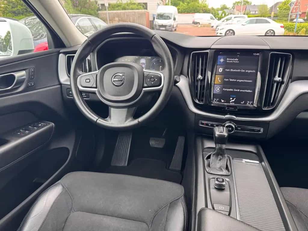 Volvo XC60 Momentum 2WD 02/2019-photo-13