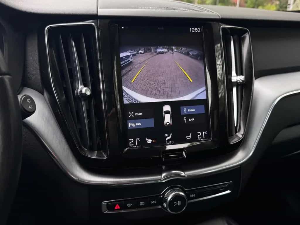 Volvo XC60 Momentum 2WD 02/2019-photo-25