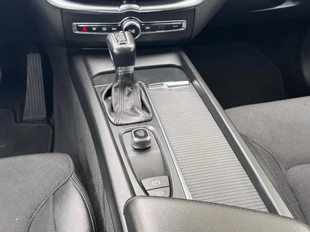 Volvo XC60 Momentum 2WD 02/2019-photo-26