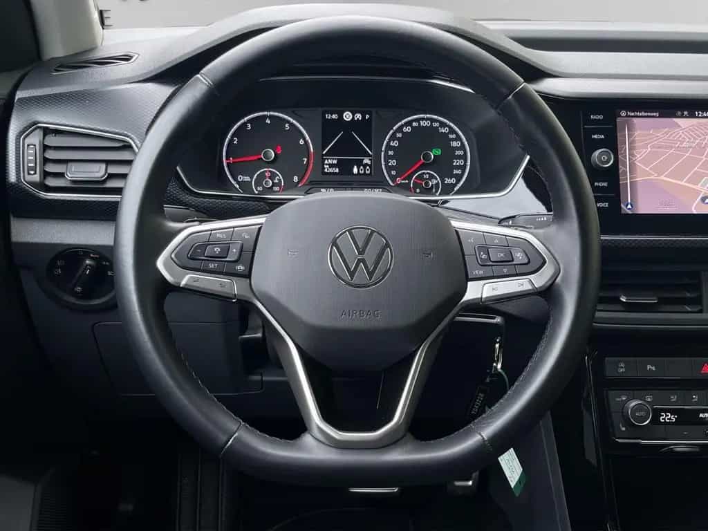 Volkswagen T-Cross 1,5 AUTOMA. ACC LANE NAVI 1.Hd. GARANTIE 01/2021-photo-11