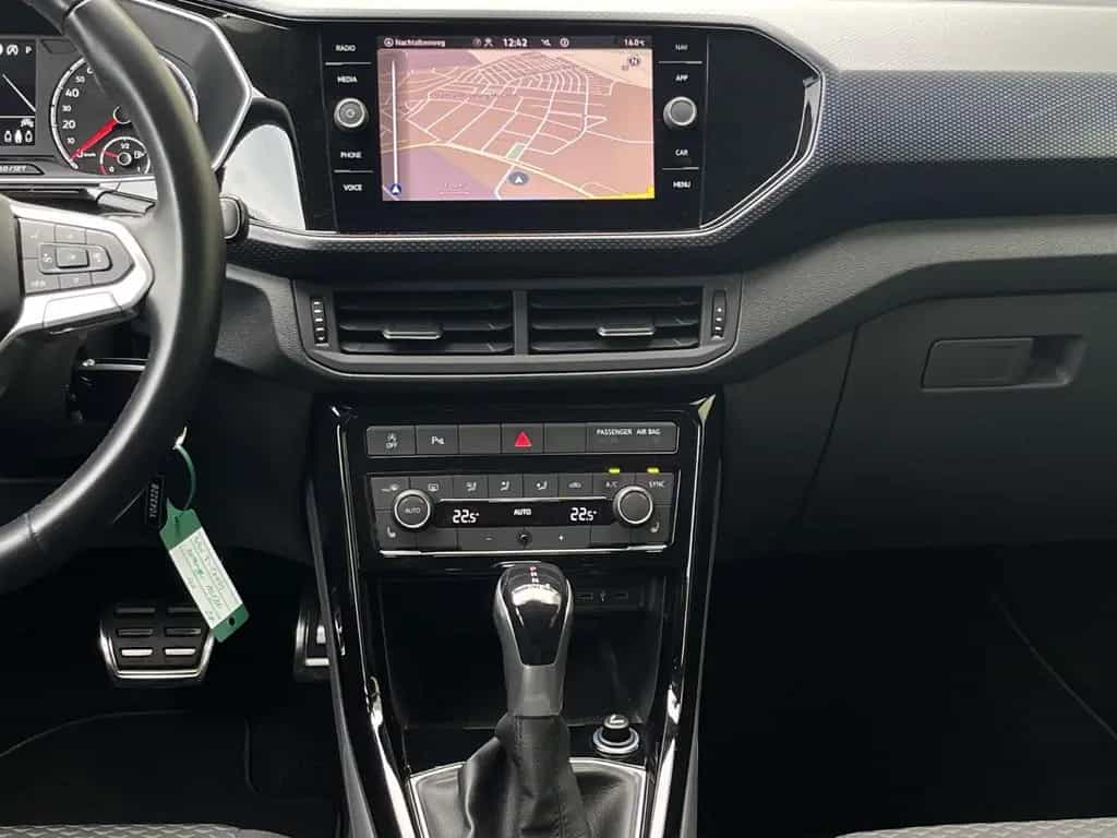 Volkswagen T-Cross 1,5 AUTOMA. ACC LANE NAVI 1.Hd. GARANTIE 01/2021-photo-13