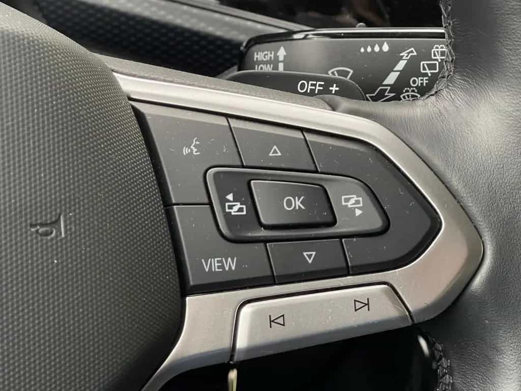 Volkswagen T-Cross 1,5 AUTOMA. ACC LANE NAVI 1.Hd. GARANTIE 01/2021-photo-41