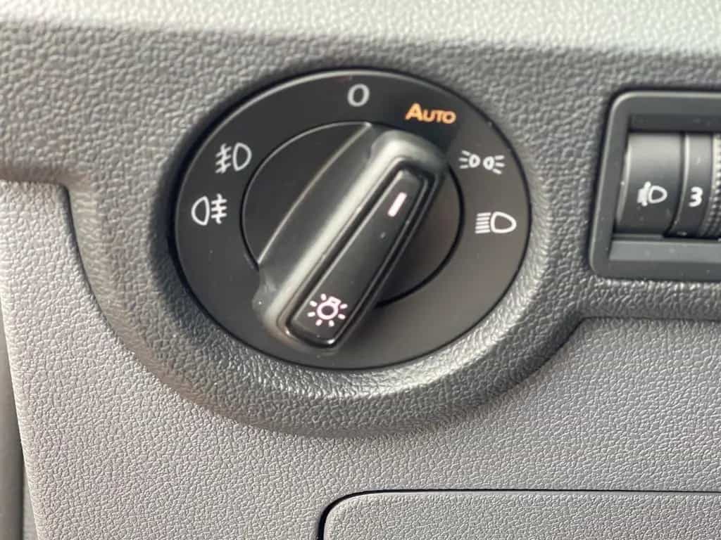 Volkswagen T-Cross 1,5 AUTOMA. ACC LANE NAVI 1.Hd. GARANTIE 01/2021-photo-44