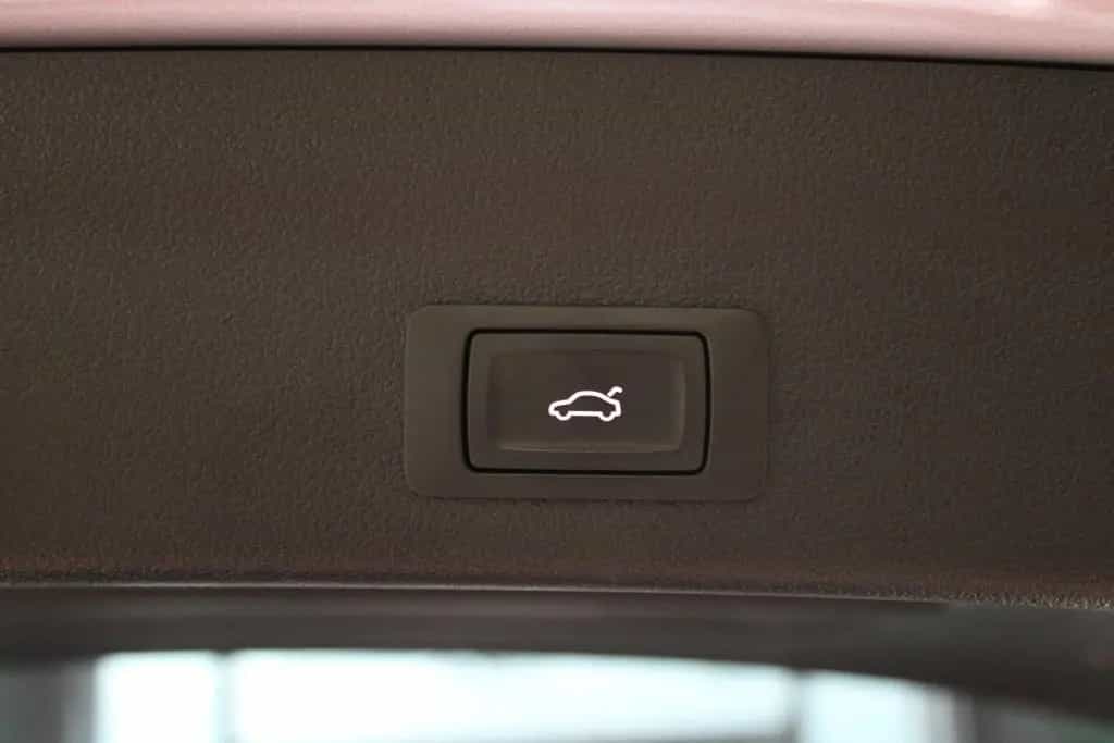 Audi A6 Avant 40 TDI Quattro Sport*Standheizung*AHK 02/2021-photo-11