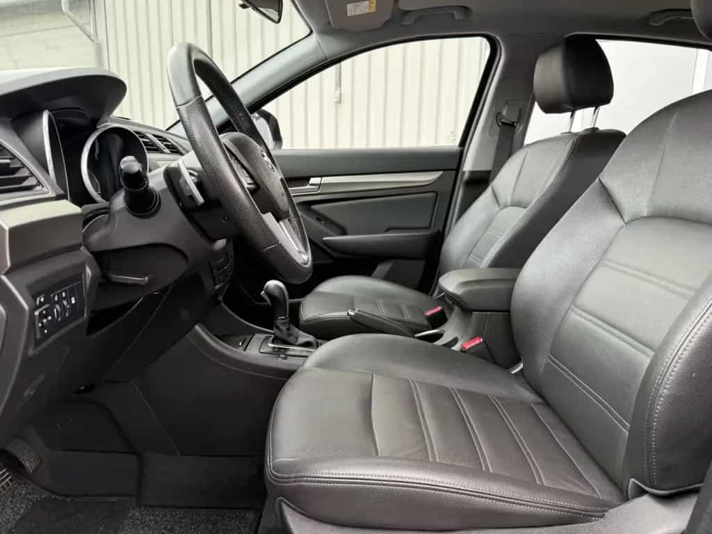 BAIC Senova X65 2.0 130kW 177PS Automatik/KAM/NAV/SHZ 05/2017-photo-4