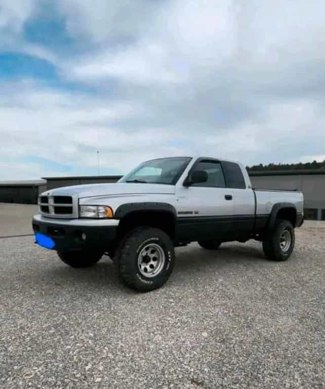 Dodge RAM 1500 Sport 4x4 5,9l Magnum 07/2001-photo-1