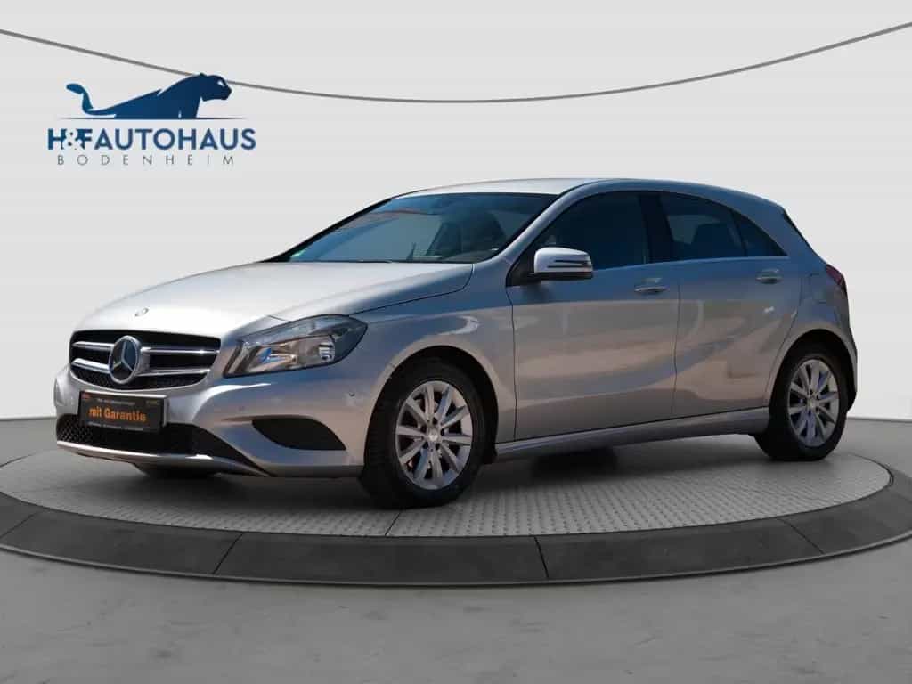 Mercedes-Benz A 180 A A 180 BlueEfficiency Style/NAVI/PDC/SHZ 07/2015-photo-0