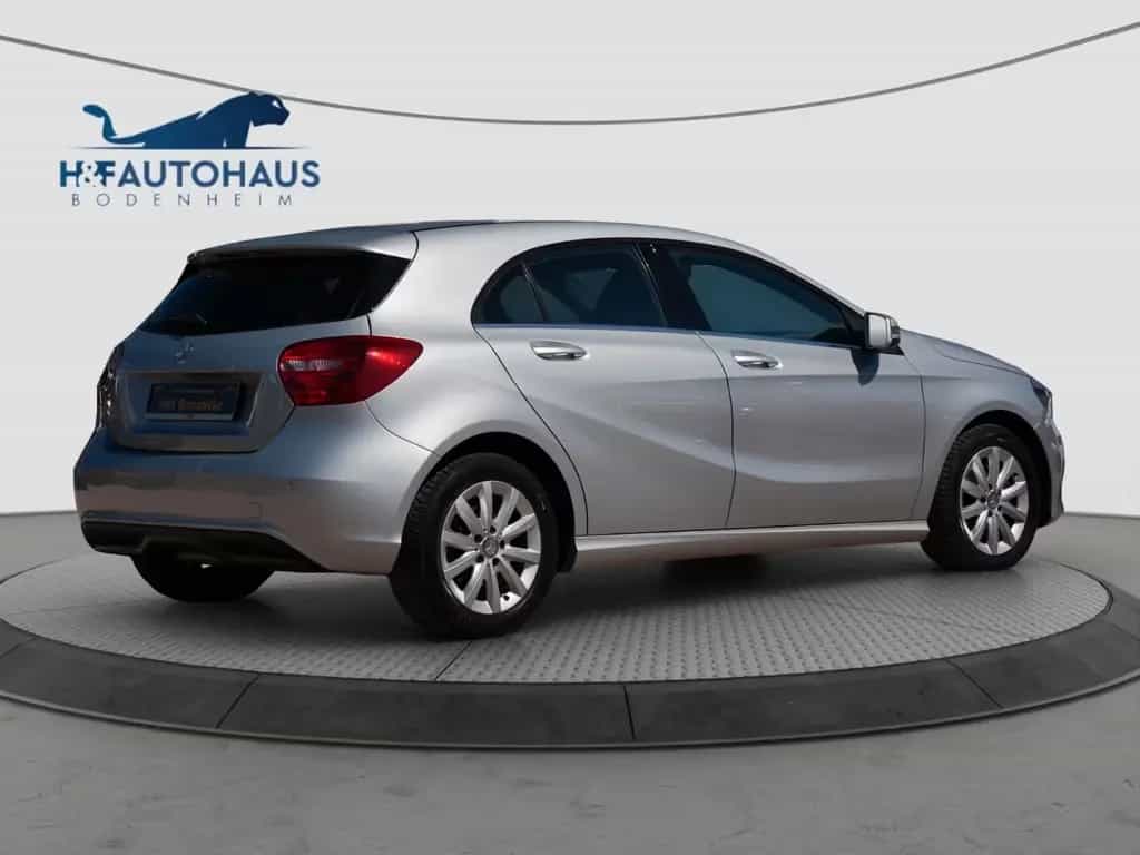 Mercedes-Benz A 180 A A 180 BlueEfficiency Style/NAVI/PDC/SHZ 07/2015-photo-5