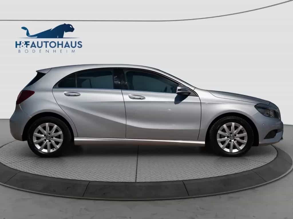 Mercedes-Benz A 180 A A 180 BlueEfficiency Style/NAVI/PDC/SHZ 07/2015-photo-6