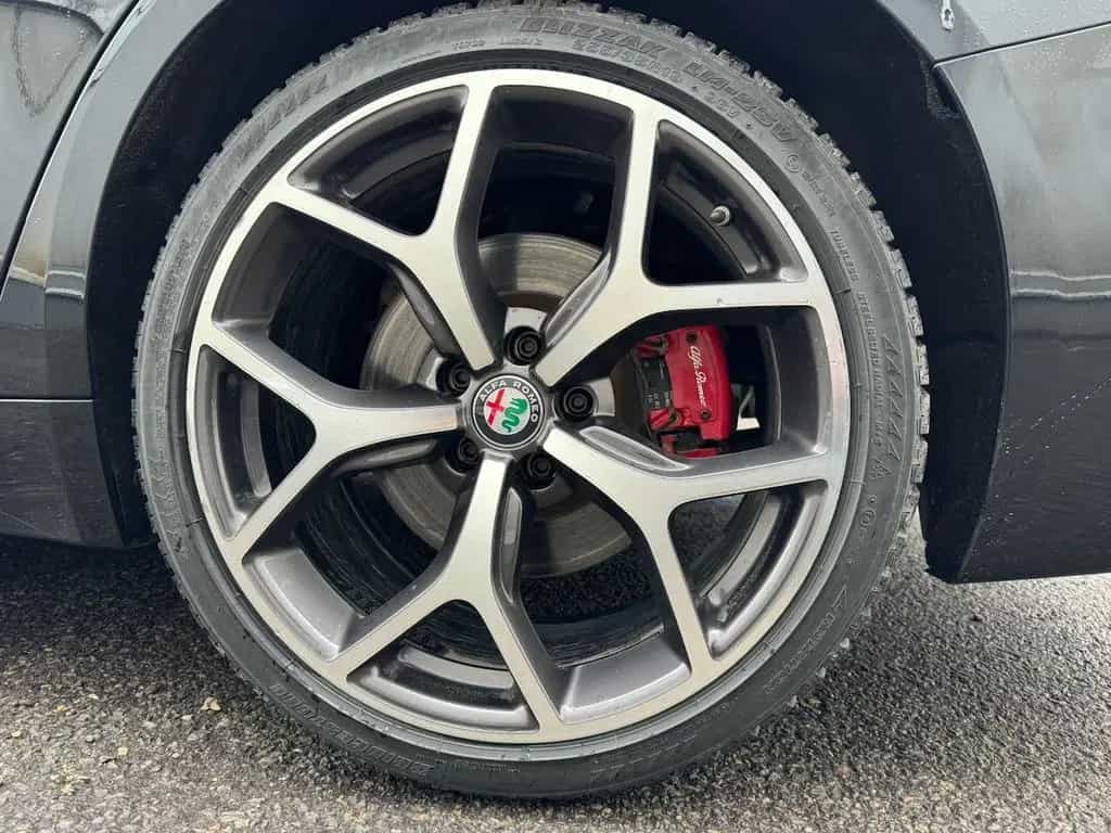 Alfa Romeo Giulia Veloce Q4 05/2018-photo-12