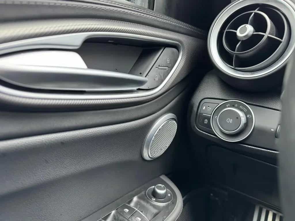 Alfa Romeo Giulia Veloce Q4 05/2018-photo-32