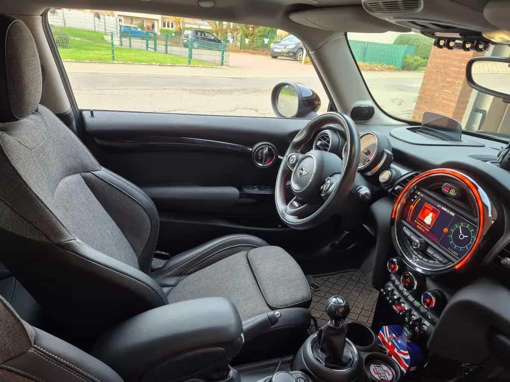 MINI Cooper S 01/2019-photo-5