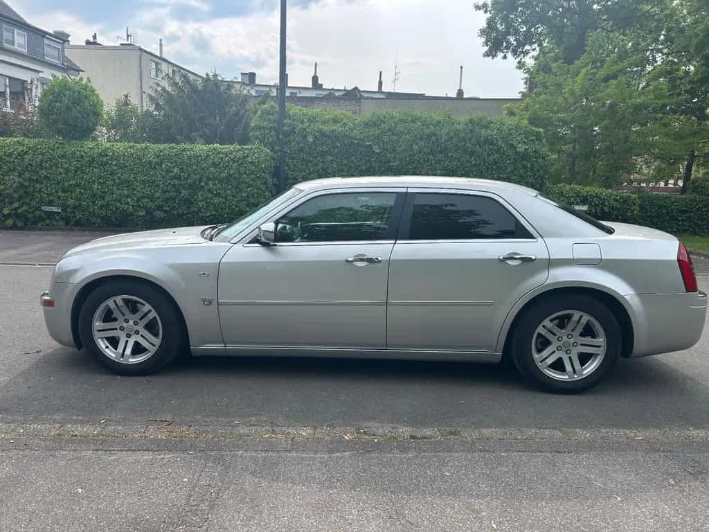 Chrysler 300C 3.0 CRD Autom. 06/2008-photo-1