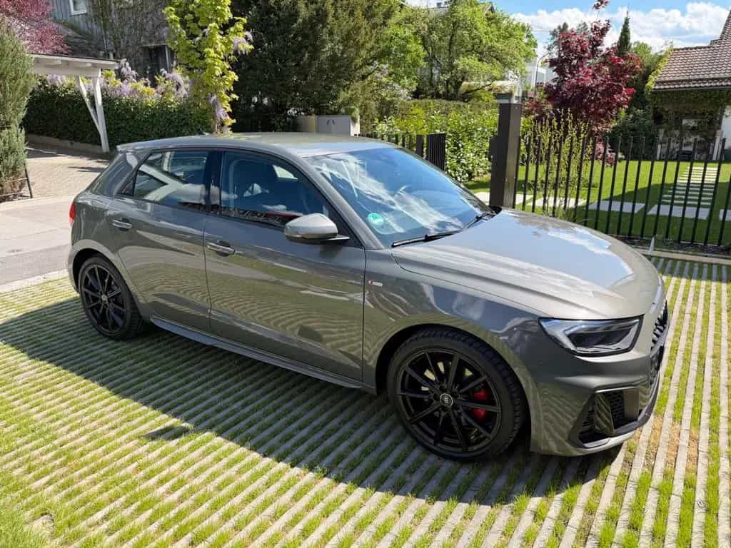Audi A1 40 TFSI S tronic Sportback - 10/2020-photo-2