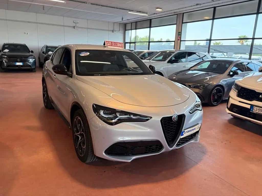 Alfa Romeo Stelvio VELOCE 2.2 Turbodiesel AT8 Q4 03/2025-photo-1