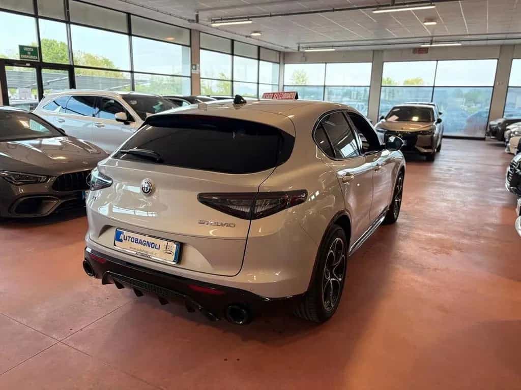 Alfa Romeo Stelvio VELOCE 2.2 Turbodiesel AT8 Q4 03/2025-photo-2